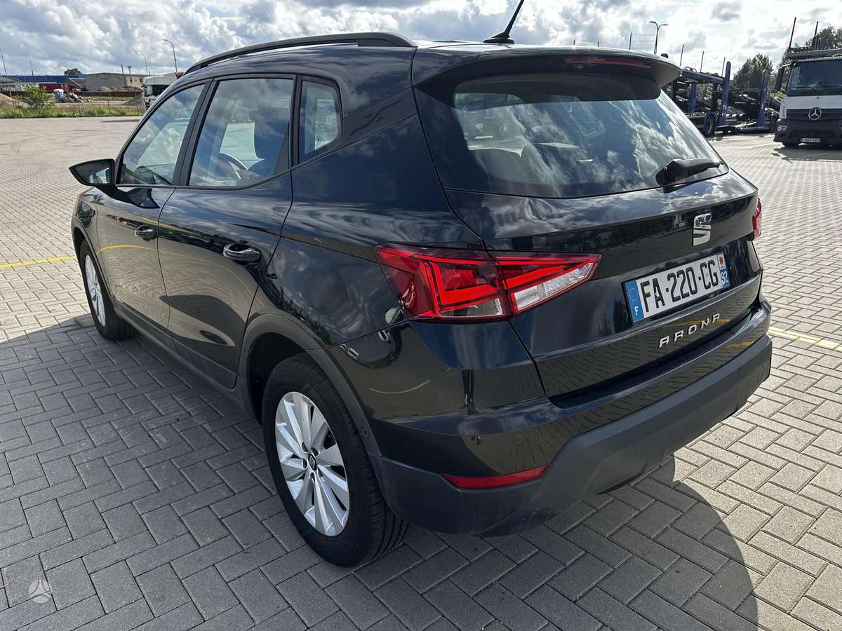 SEAT Arona - 6