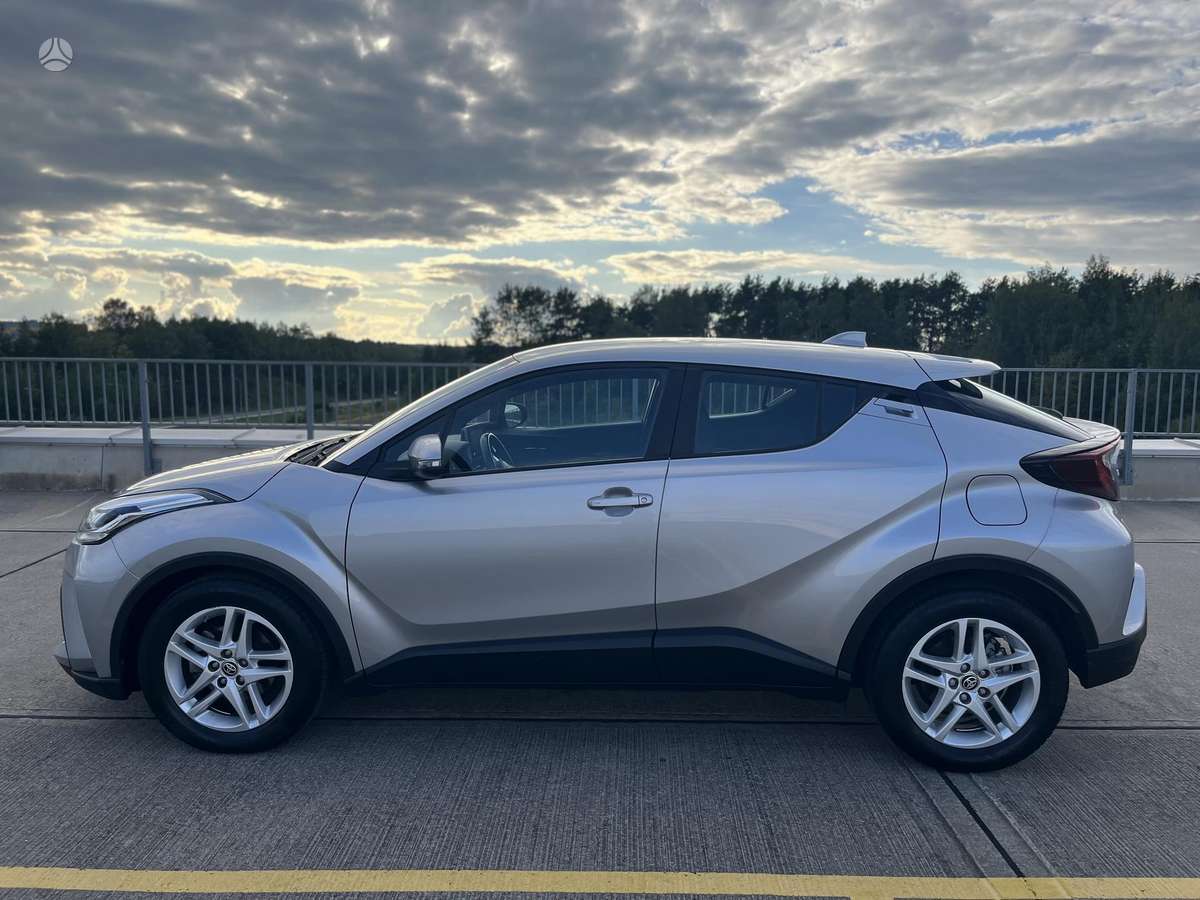 Toyota C-HR - 4