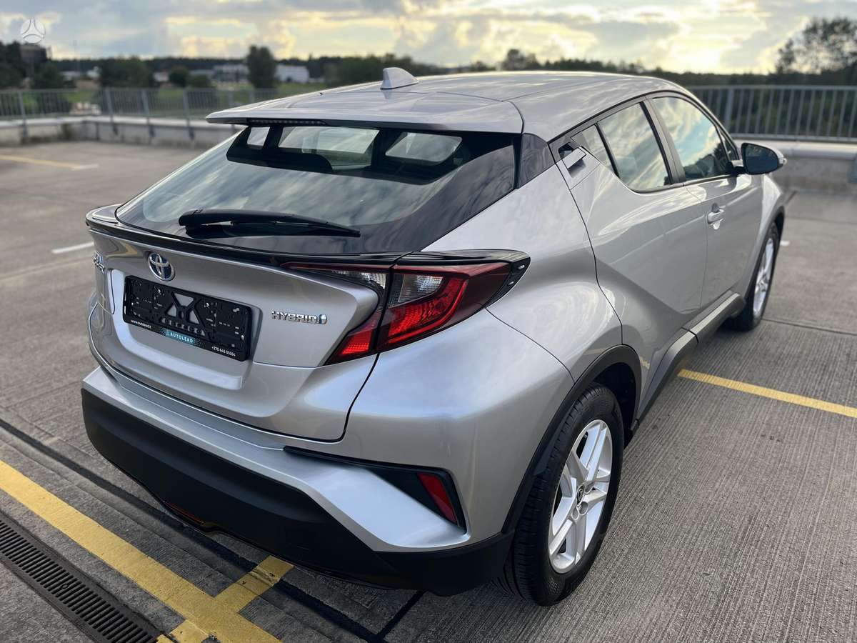 Toyota C-HR - 7
