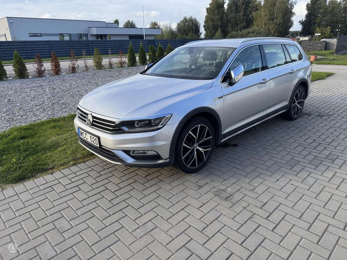 Volkswagen Passat Alltrack - 1