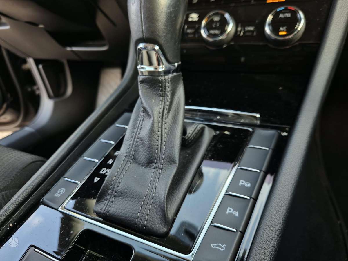 Skoda Superb, 1.6 l., Универсал