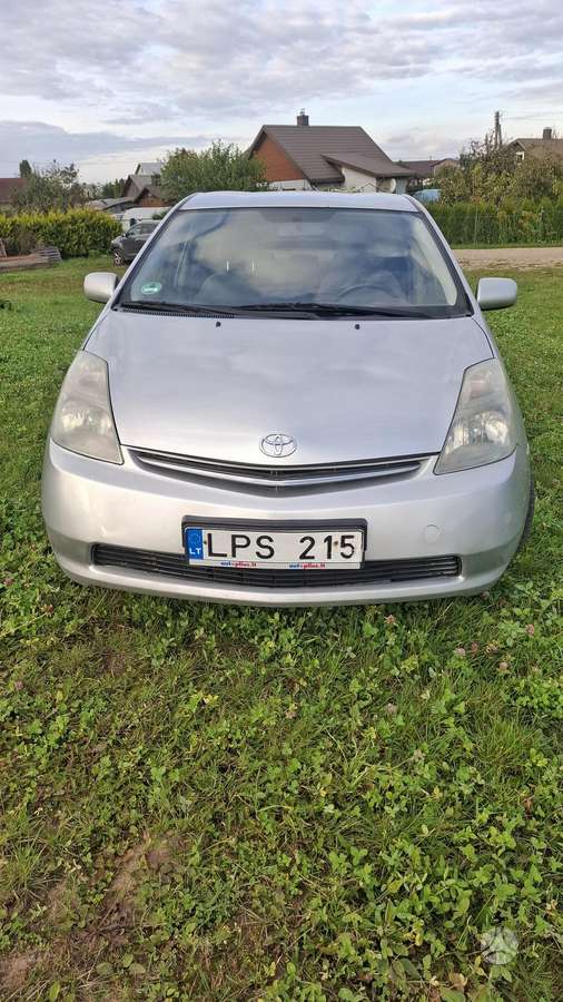 Toyota Prius - 1