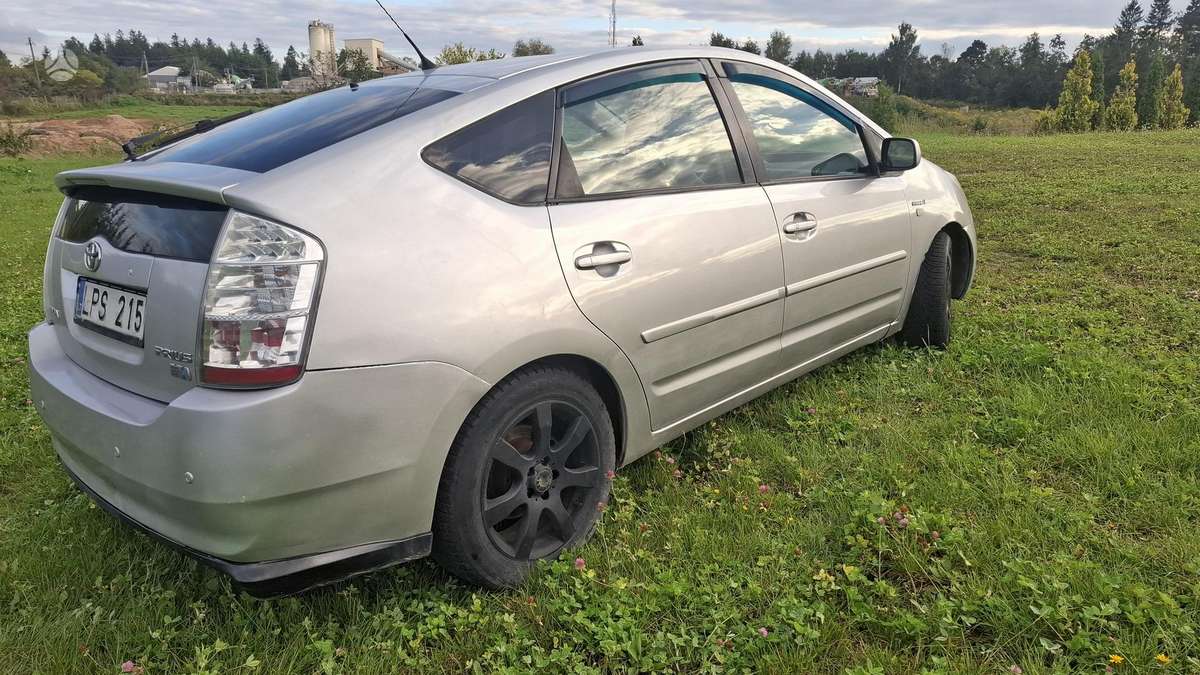 Toyota Prius - 6