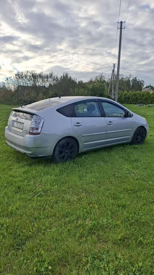 Toyota Prius - 7