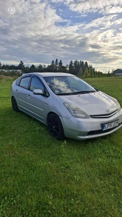 Toyota Prius - 8