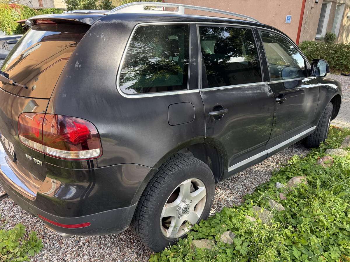 Volkswagen Touareg - 4