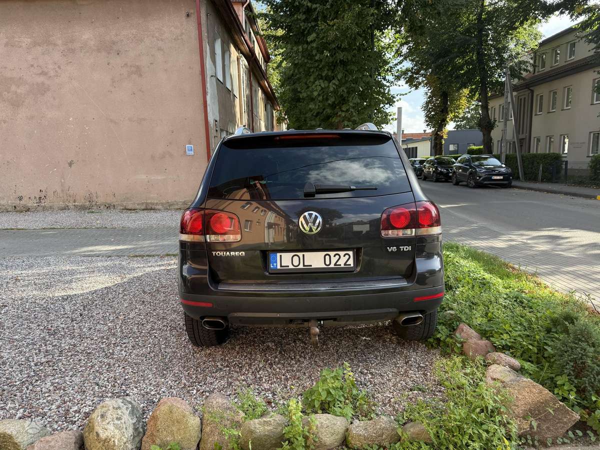 Volkswagen Touareg - 5