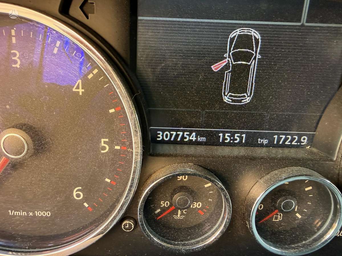 Volkswagen Touareg - 7
