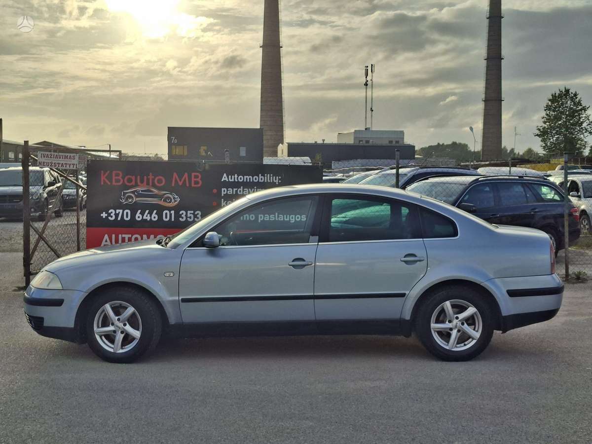 Volkswagen Passat - 2