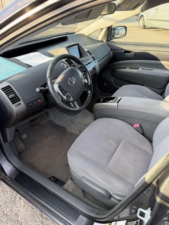 Toyota Prius - 7