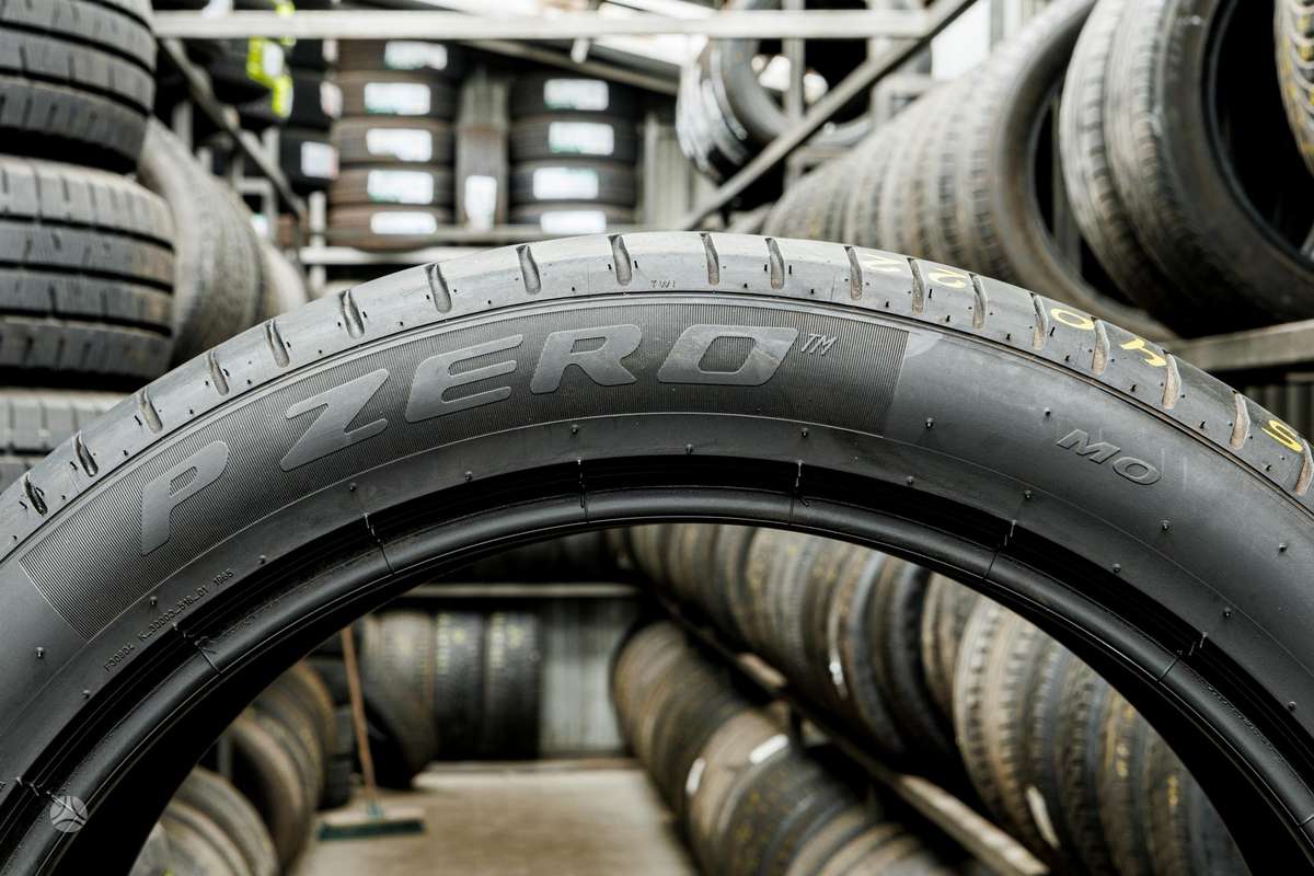 Pirelli P Zero 4 (MO), vasarinės 285/40 R22