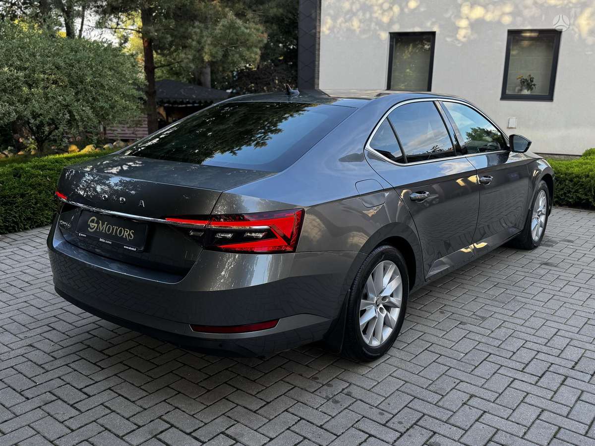 Škoda Superb - 4