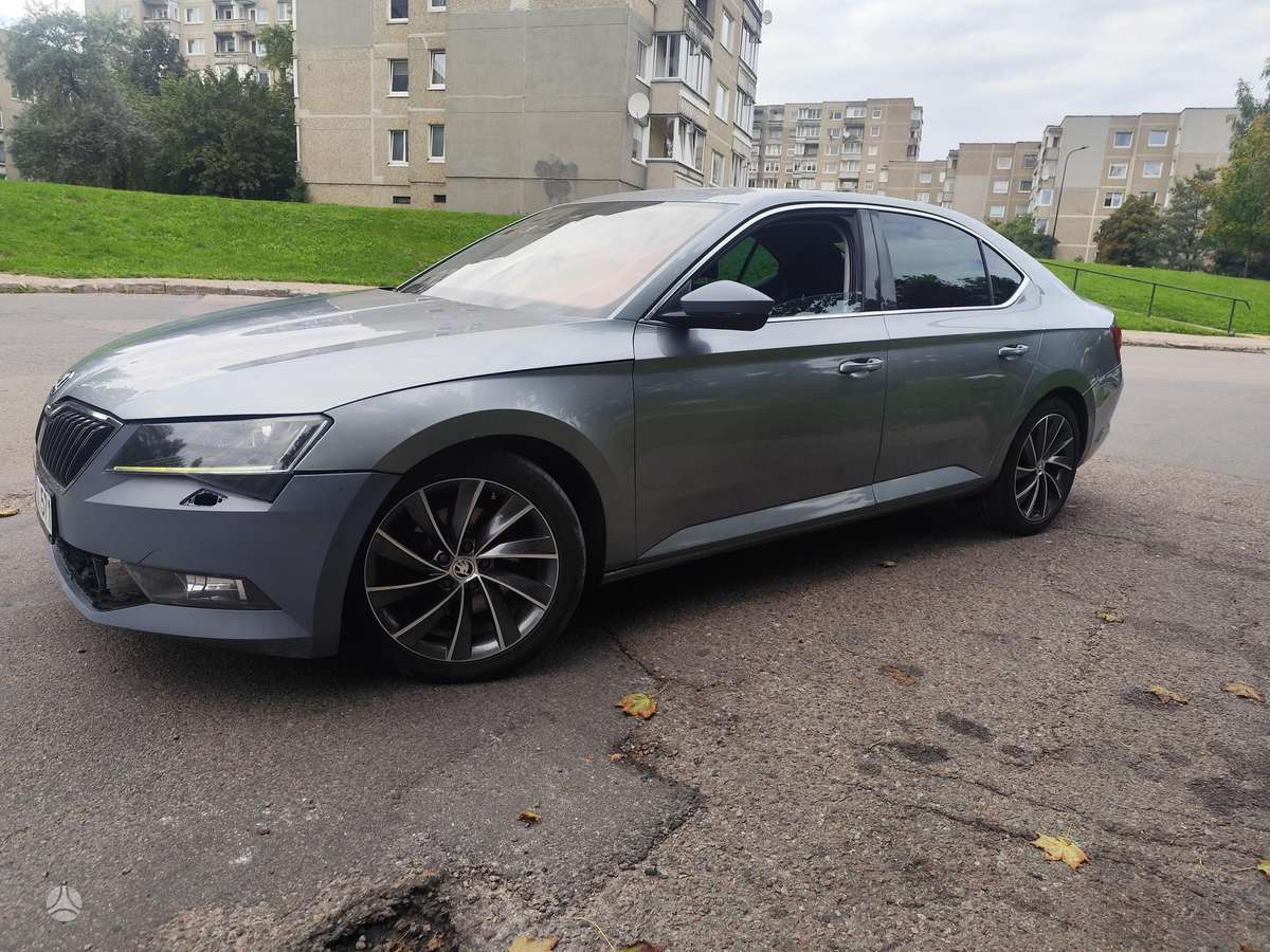Skoda Superb, 1.8 l., Седан