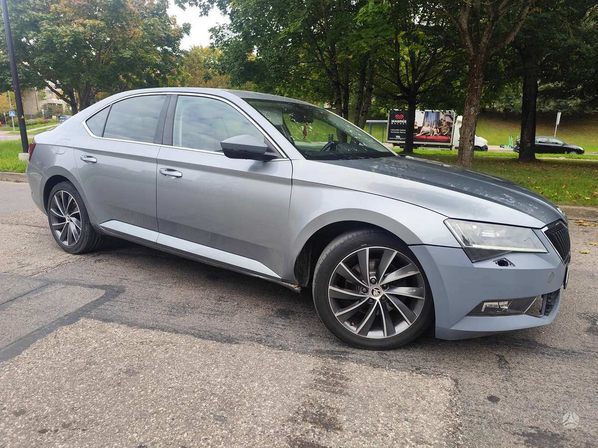 Skoda Superb, 1.8 l., Седан