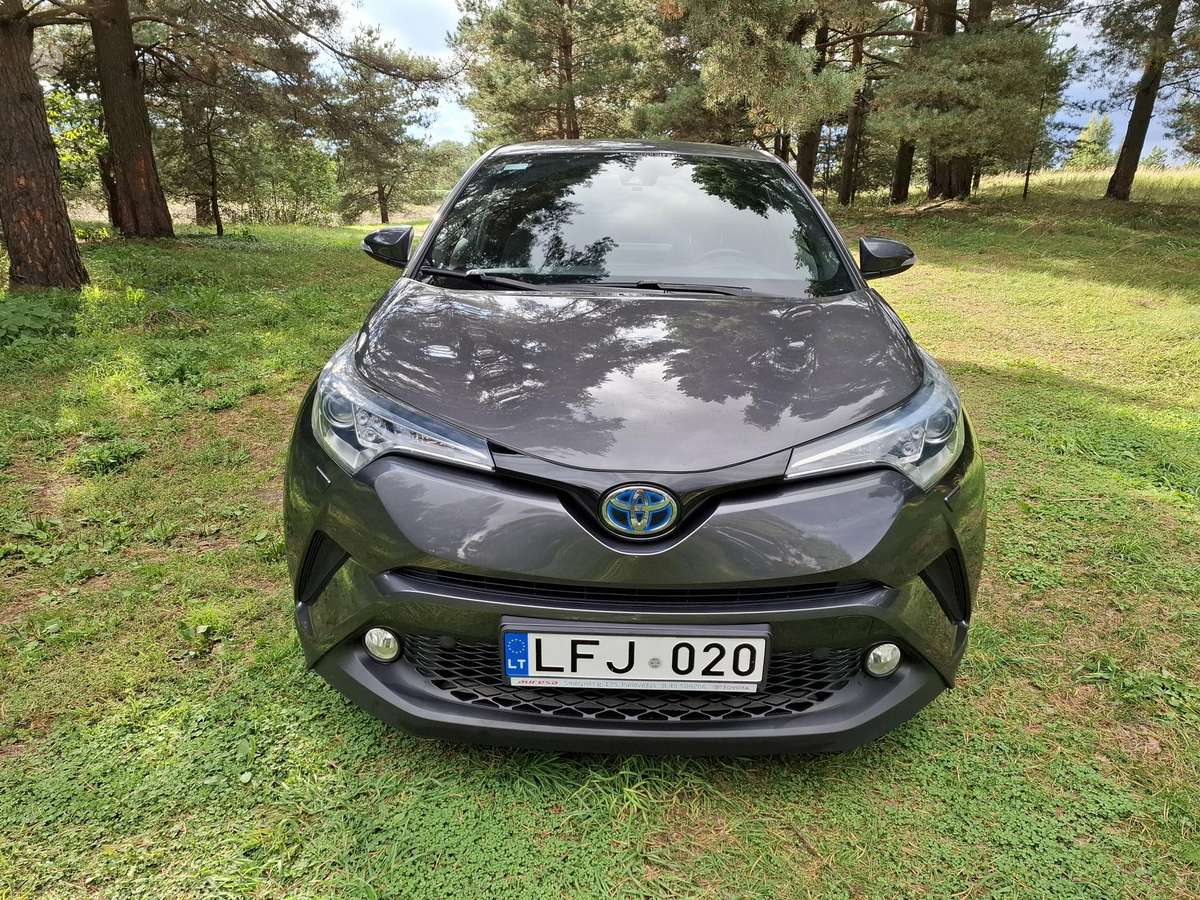 Toyota C-HR - 4
