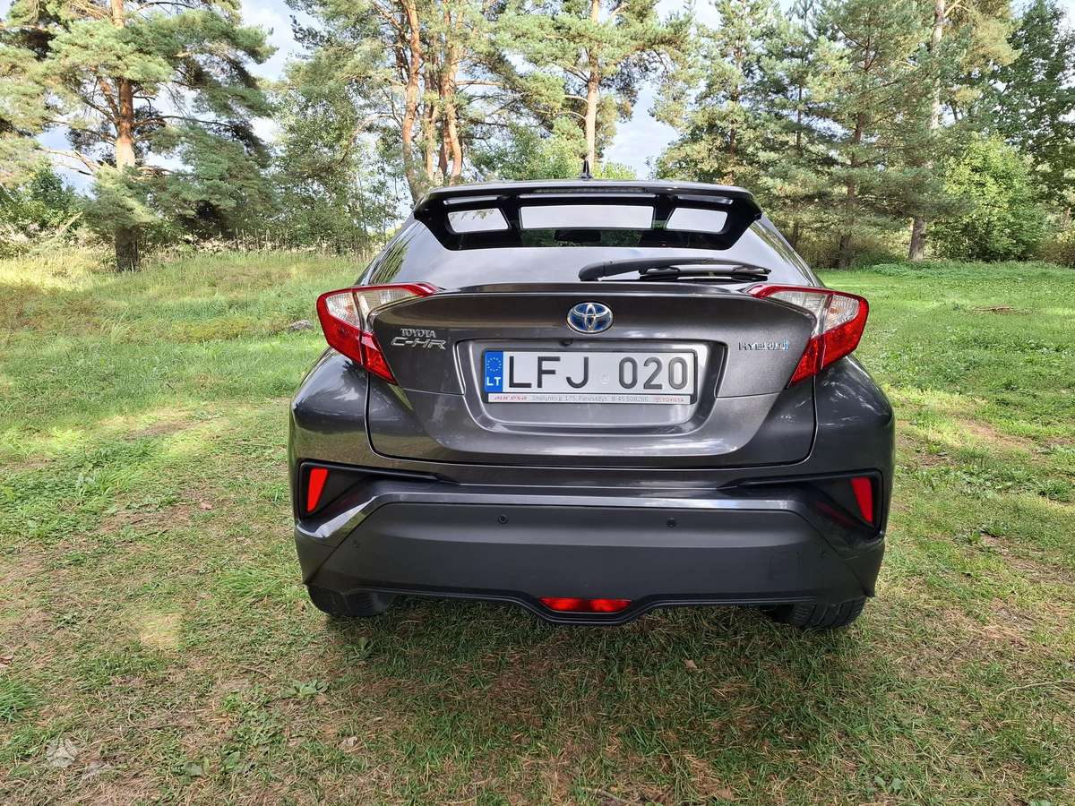 Toyota C-HR - 5