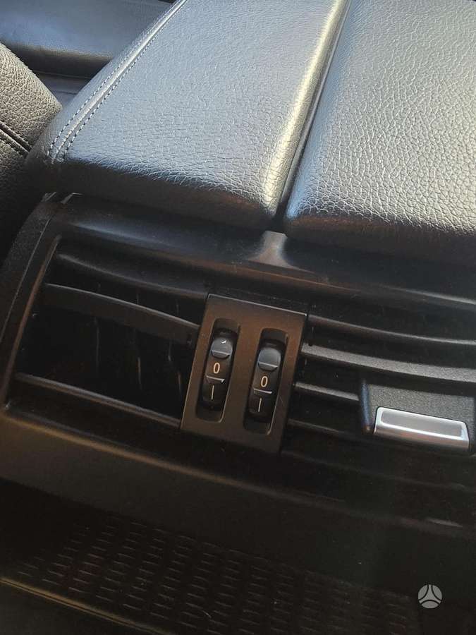 BMW 520, 2.0 l., Седан