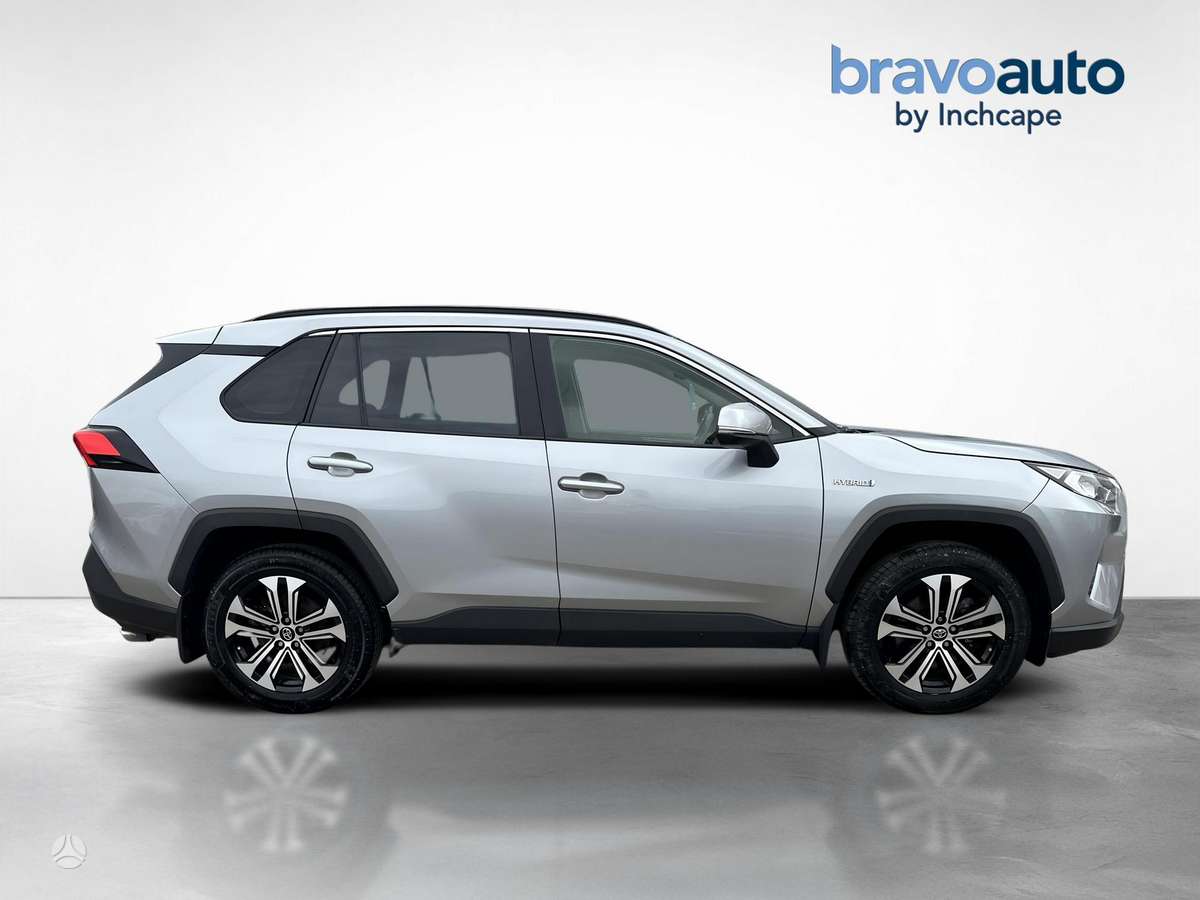 Toyota RAV4 - 6