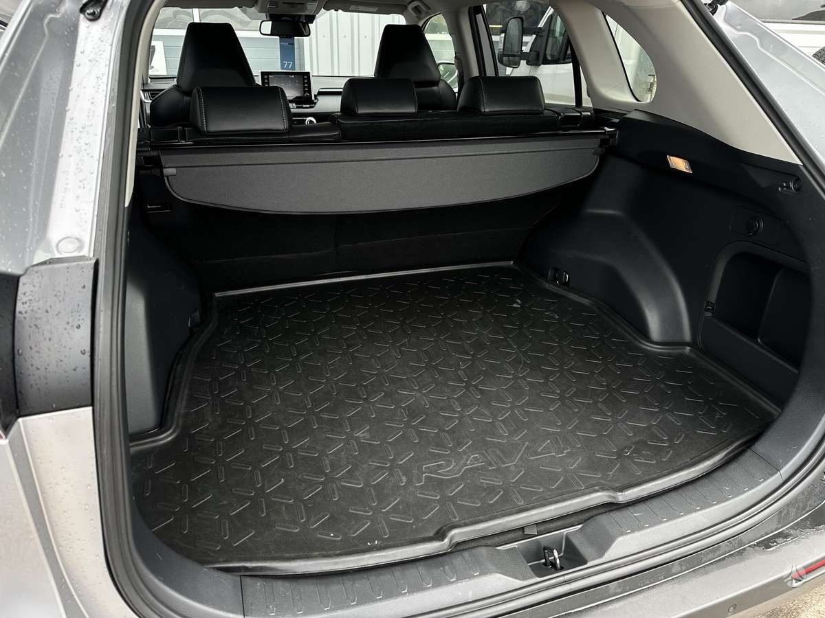 Toyota RAV4 - 12