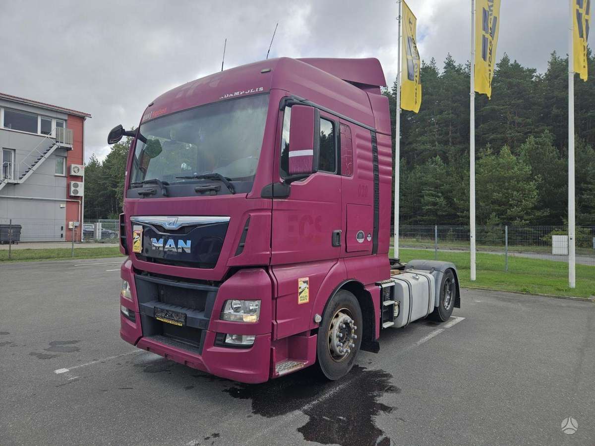 MAN TGX 18.440, double sleeper