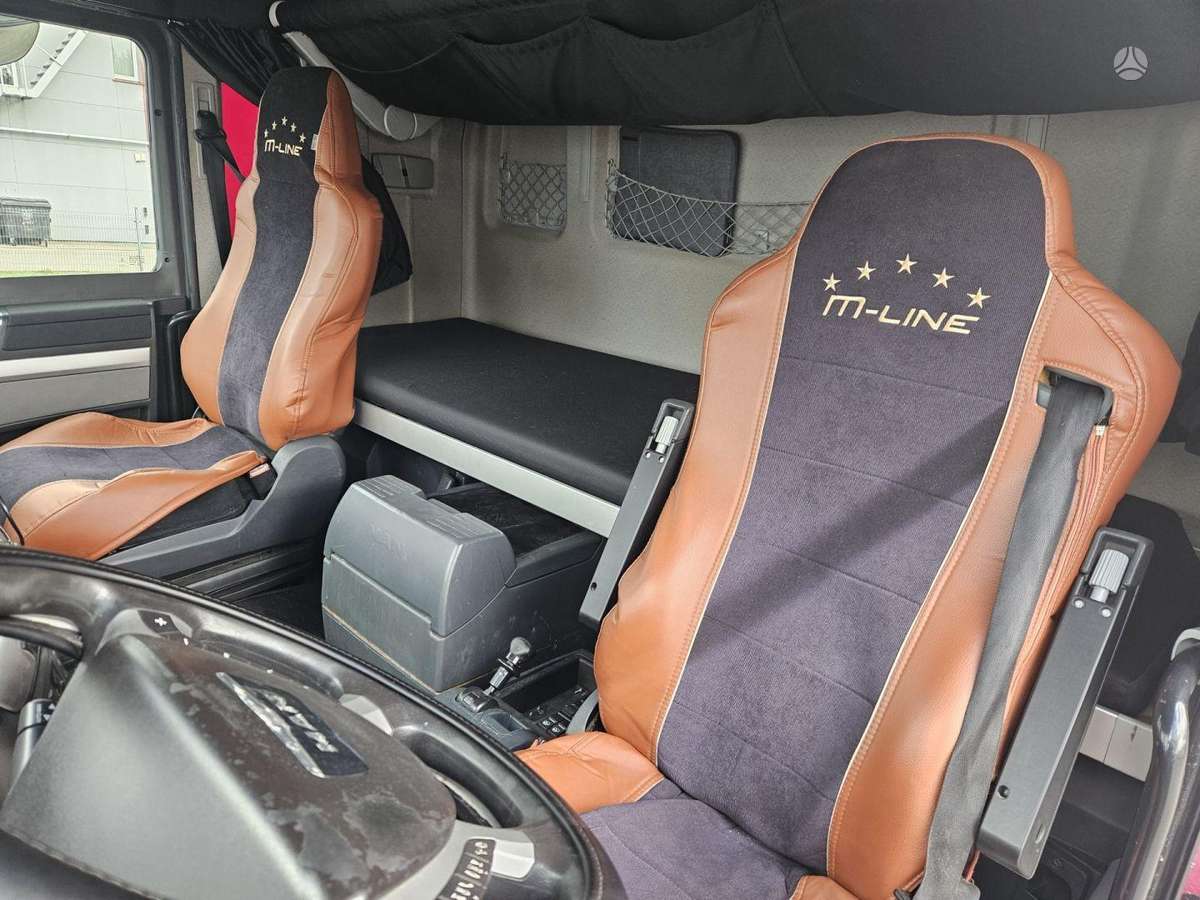 MAN TGX 18.440, double sleeper