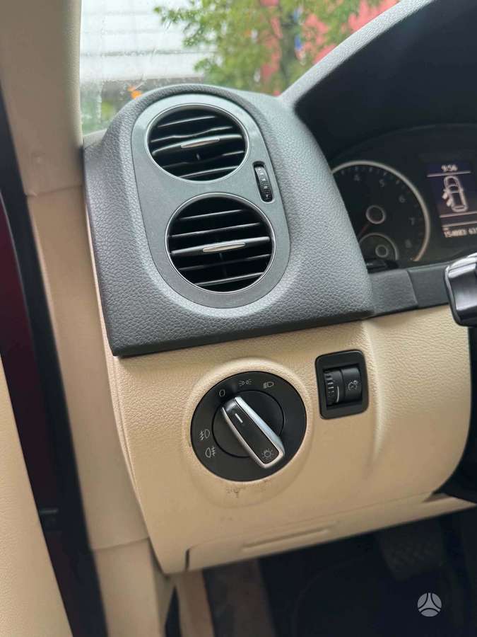 Volkswagen Tiguan - 3