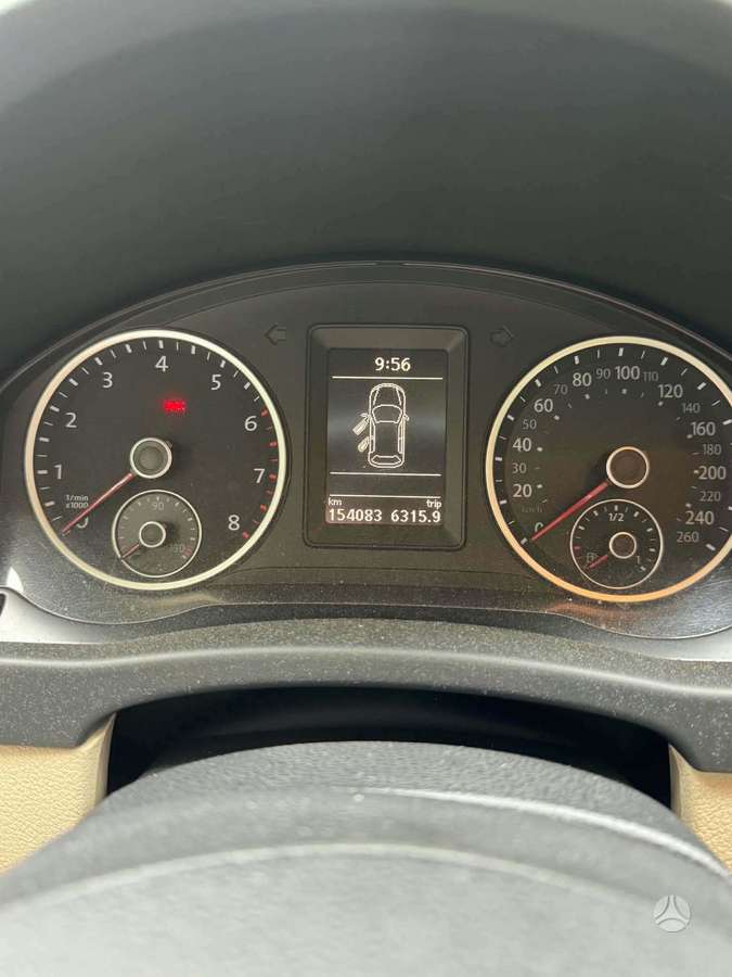 Volkswagen Tiguan - 10