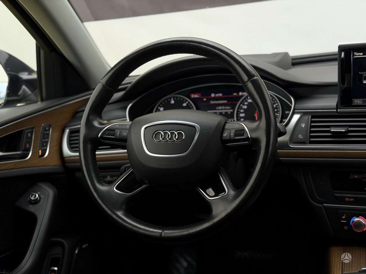 Audi A6, 3.0 l., Седан