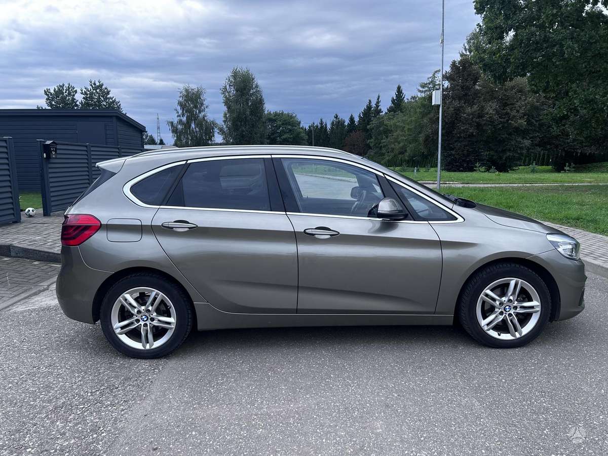 BMW 218 Active Tourer, 2.0 l., Минивэн