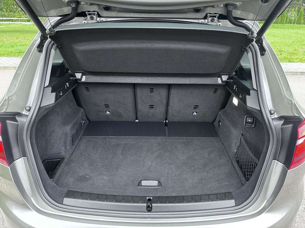 BMW 218 Active Tourer, 2.0 l., Минивэн