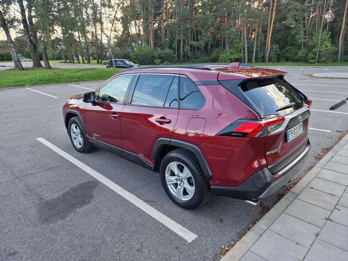 Toyota RAV4 - 5