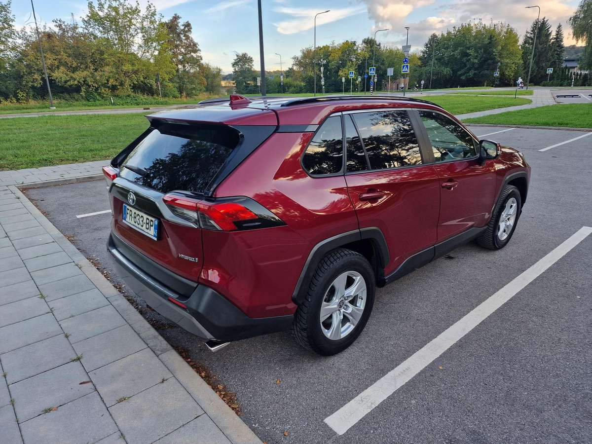 Toyota RAV4 - 7