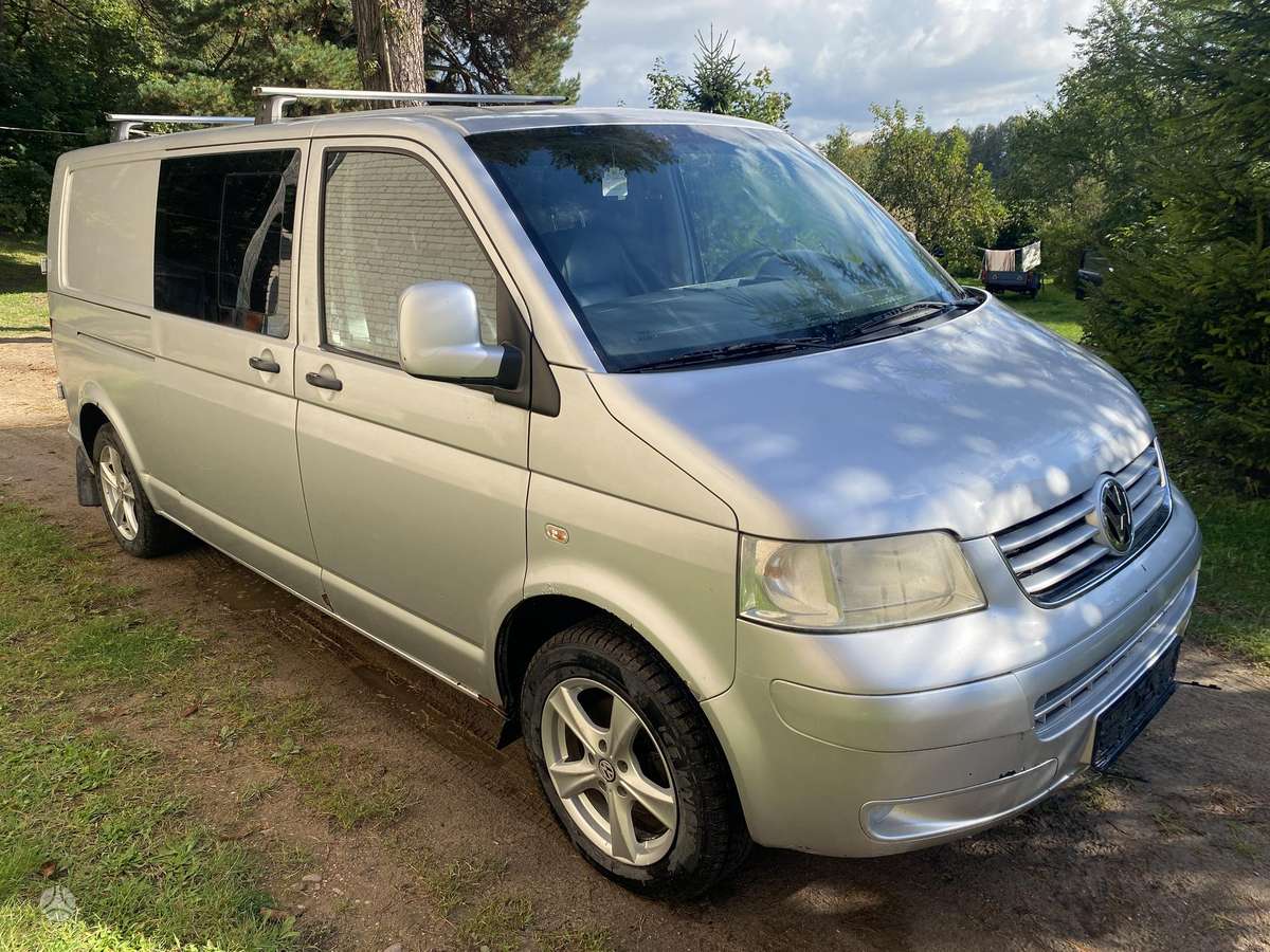 Volkswagen Transporter - 2