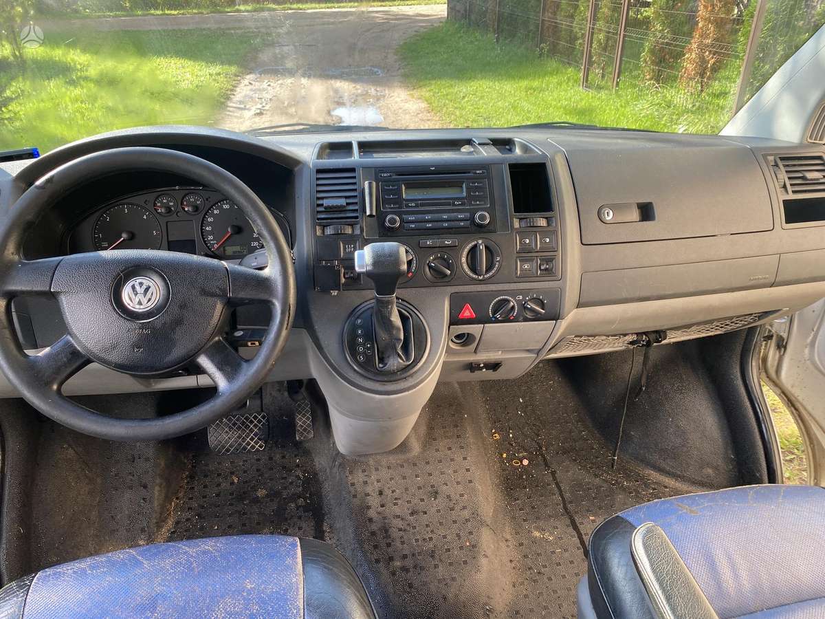 Volkswagen Transporter - 8