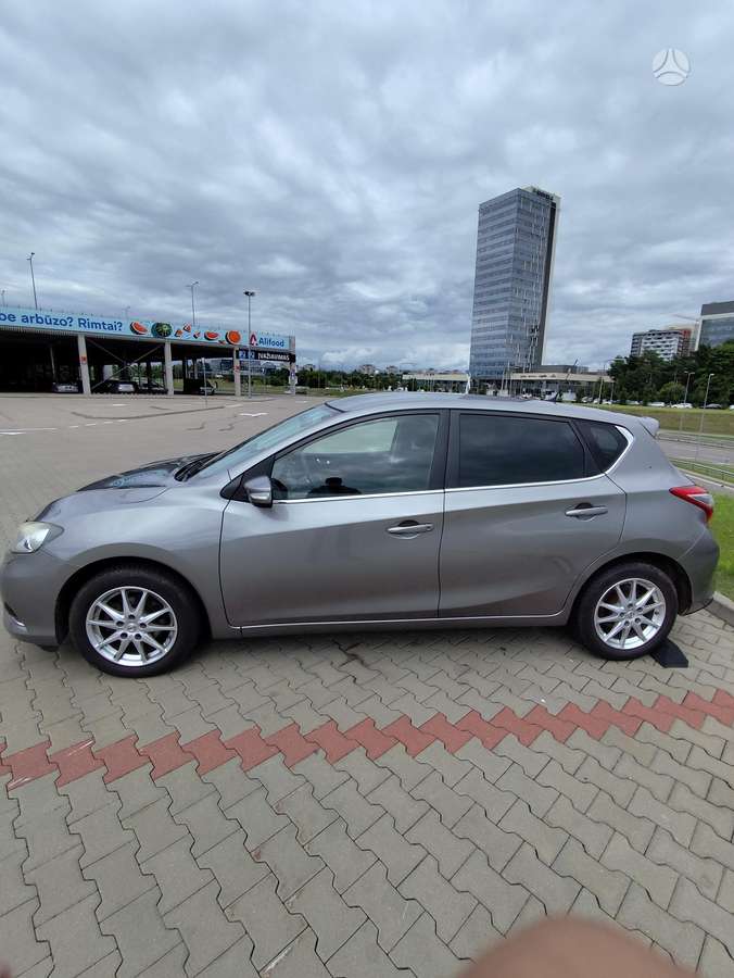 Nissan Pulsar, 1.2 l., hatchback