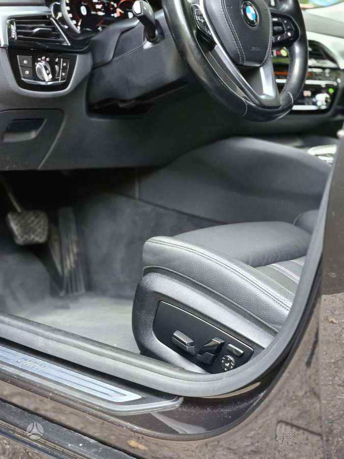 BMW 520, 2.0 l., wagon