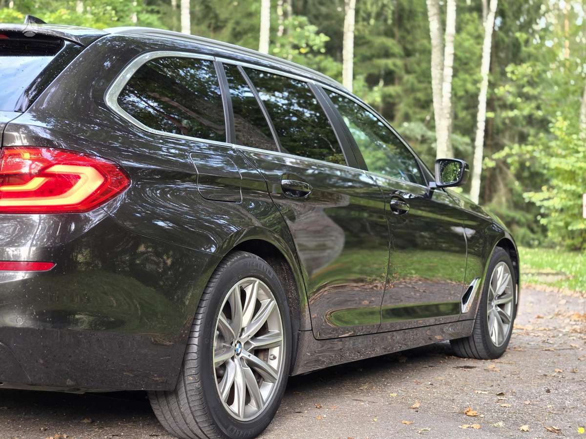 BMW 520, 2.0 l., wagon