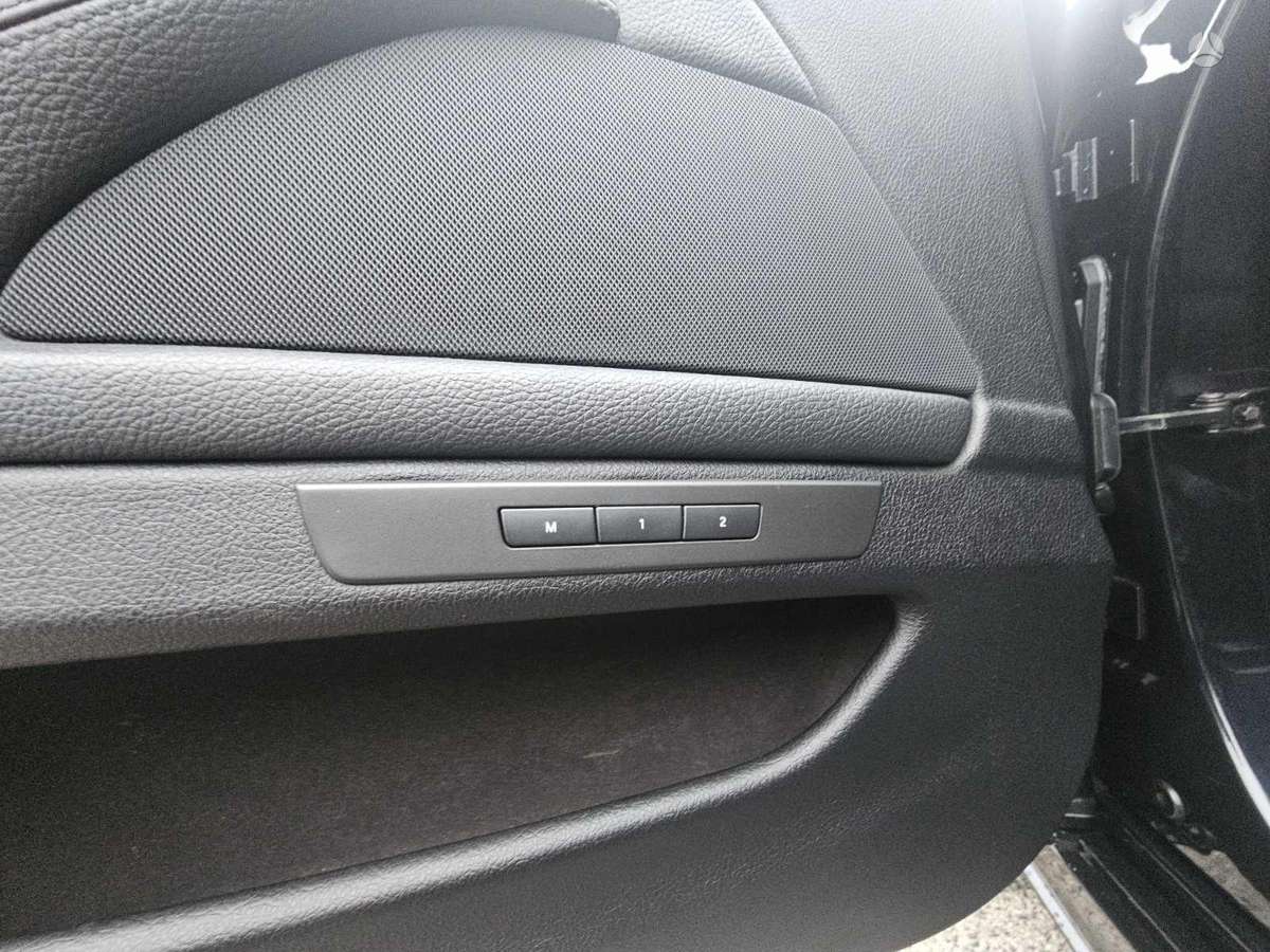 BMW 535, 3.5 l., saloon / sedan