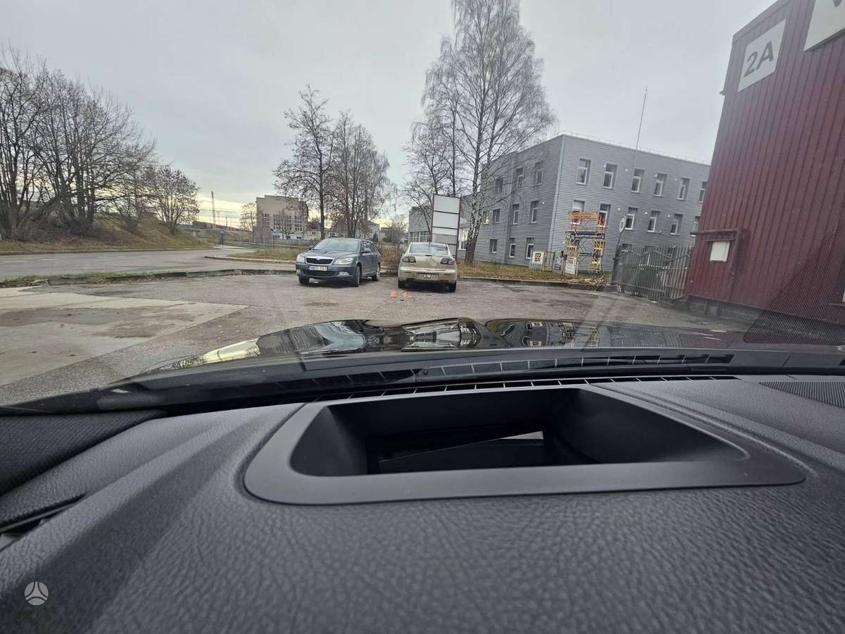 BMW 535, 3.5 l., Седан