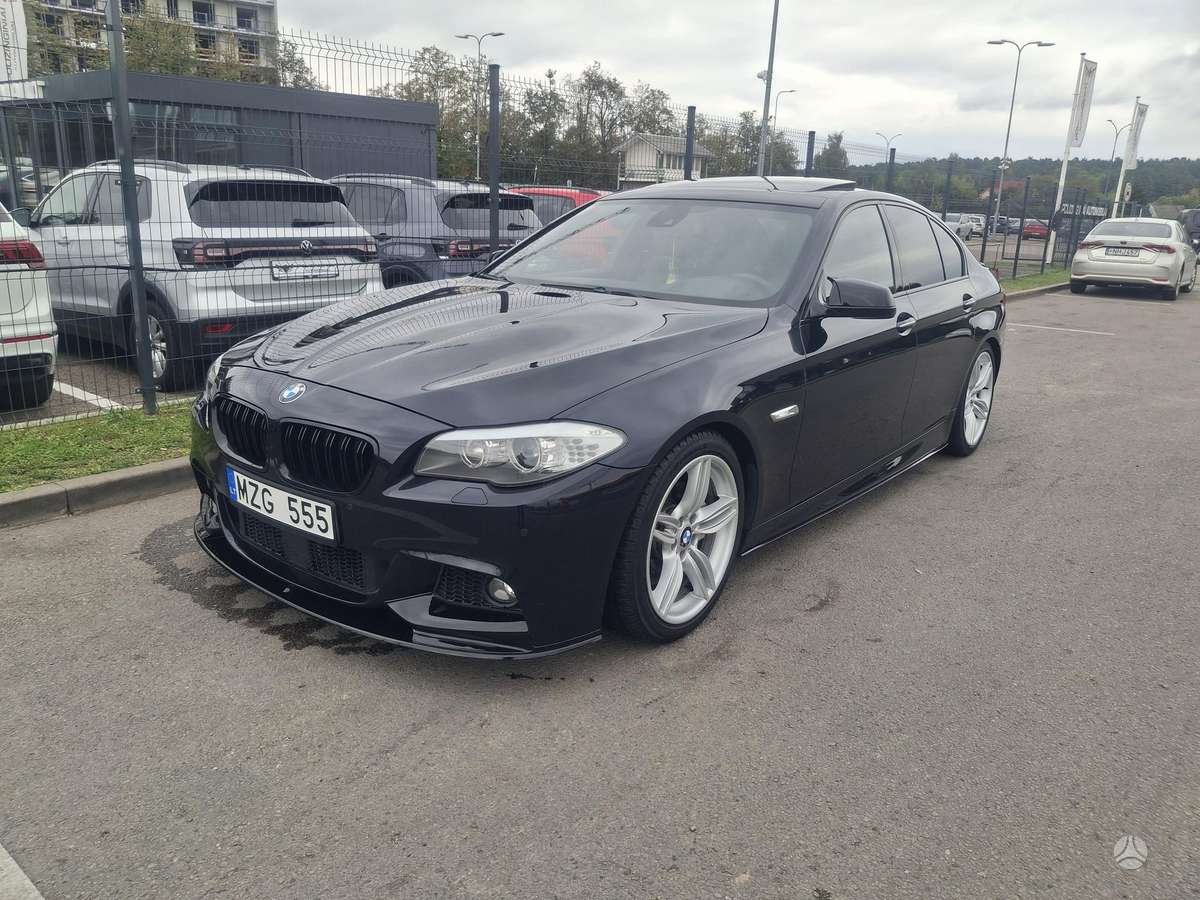 BMW 535, 3.5 l., saloon / sedan