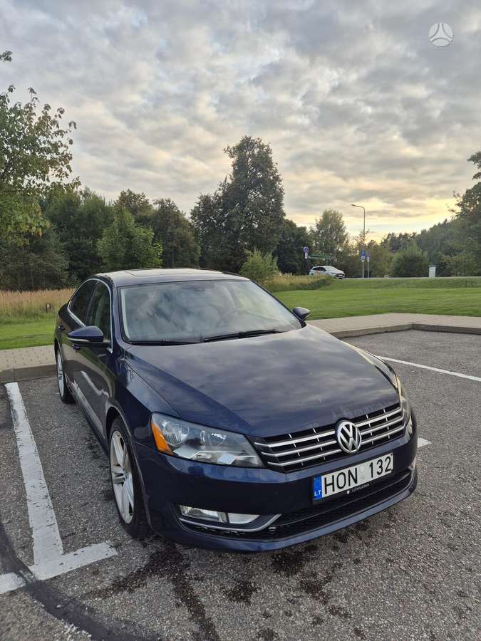 Volkswagen Passat - 2
