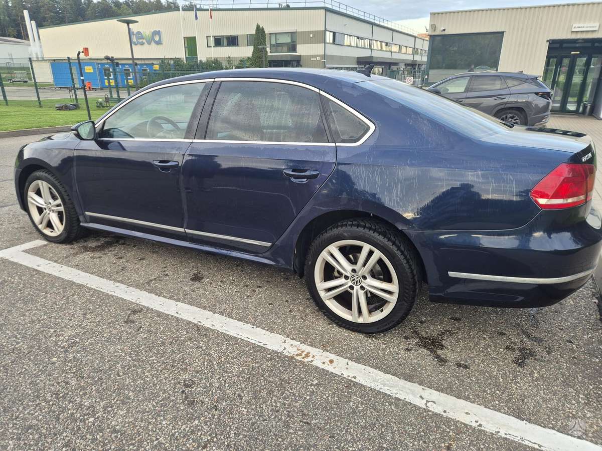 Volkswagen Passat - 7