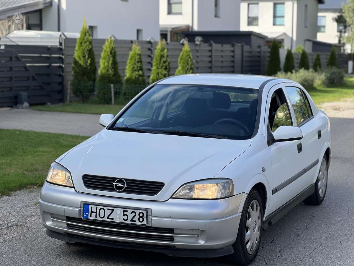 Opel Astra, 1.6 l., hatchback