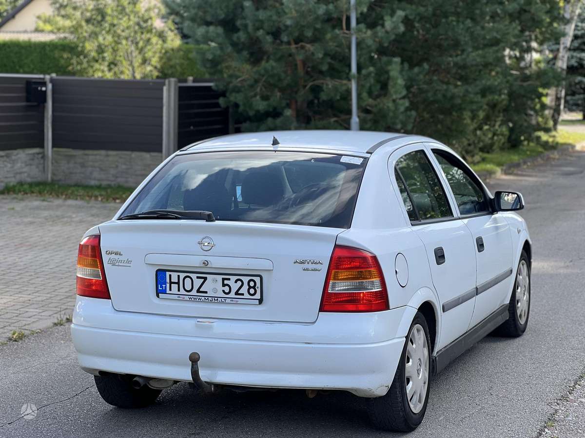 Opel Astra, 1.6 l., hatchback