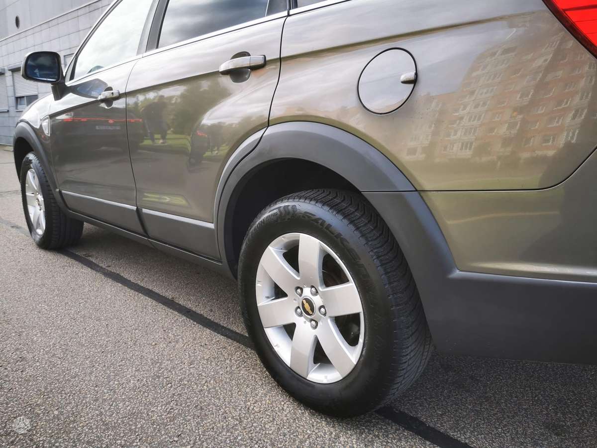 Chevrolet Captiva 2009 — photo 9