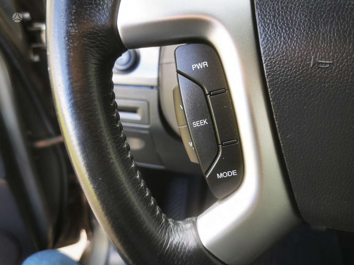 Chevrolet Captiva 2009 — photo 31