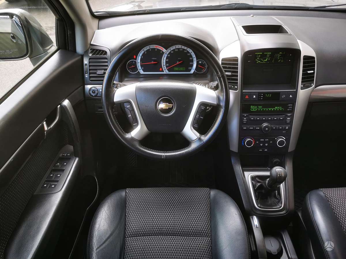 Chevrolet Captiva 2009 — photo 18
