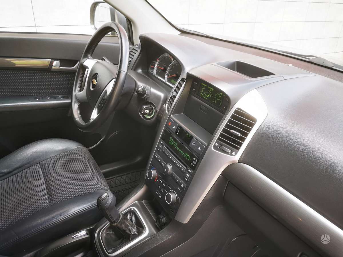 Chevrolet Captiva 2009 — photo 17