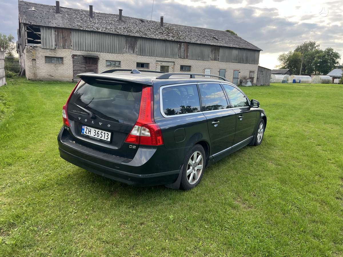 Volvo V70 - 1