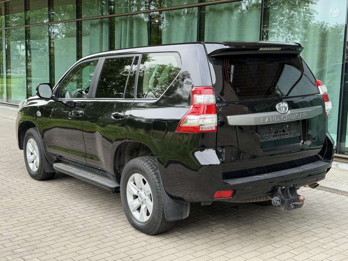 Toyota Land Cruiser - 6